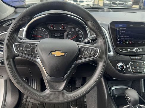 Used 2021 Chevrolet Malibu LT image 17
