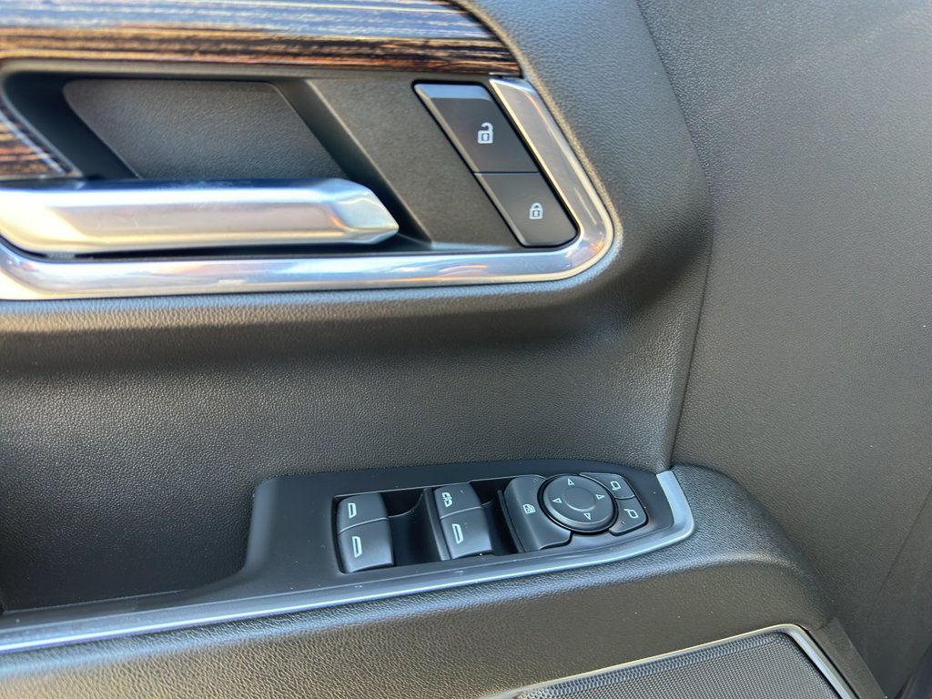 Used 2023 GMC Sierra 1500 Elevation AWD/4WD image 18