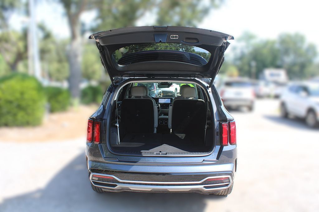 Certified 2023 Kia Sorento SX AWD/4WD image 9
