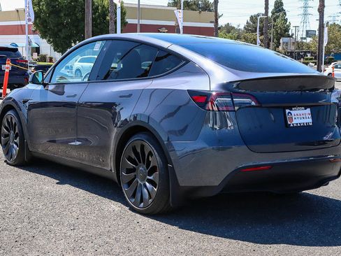 Used 2021 Tesla Model Y Performance AWD/4WD image 9