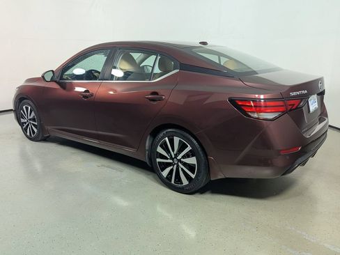 Used 2021 Nissan Sentra SV w/ SV Premium Package FWD image 5