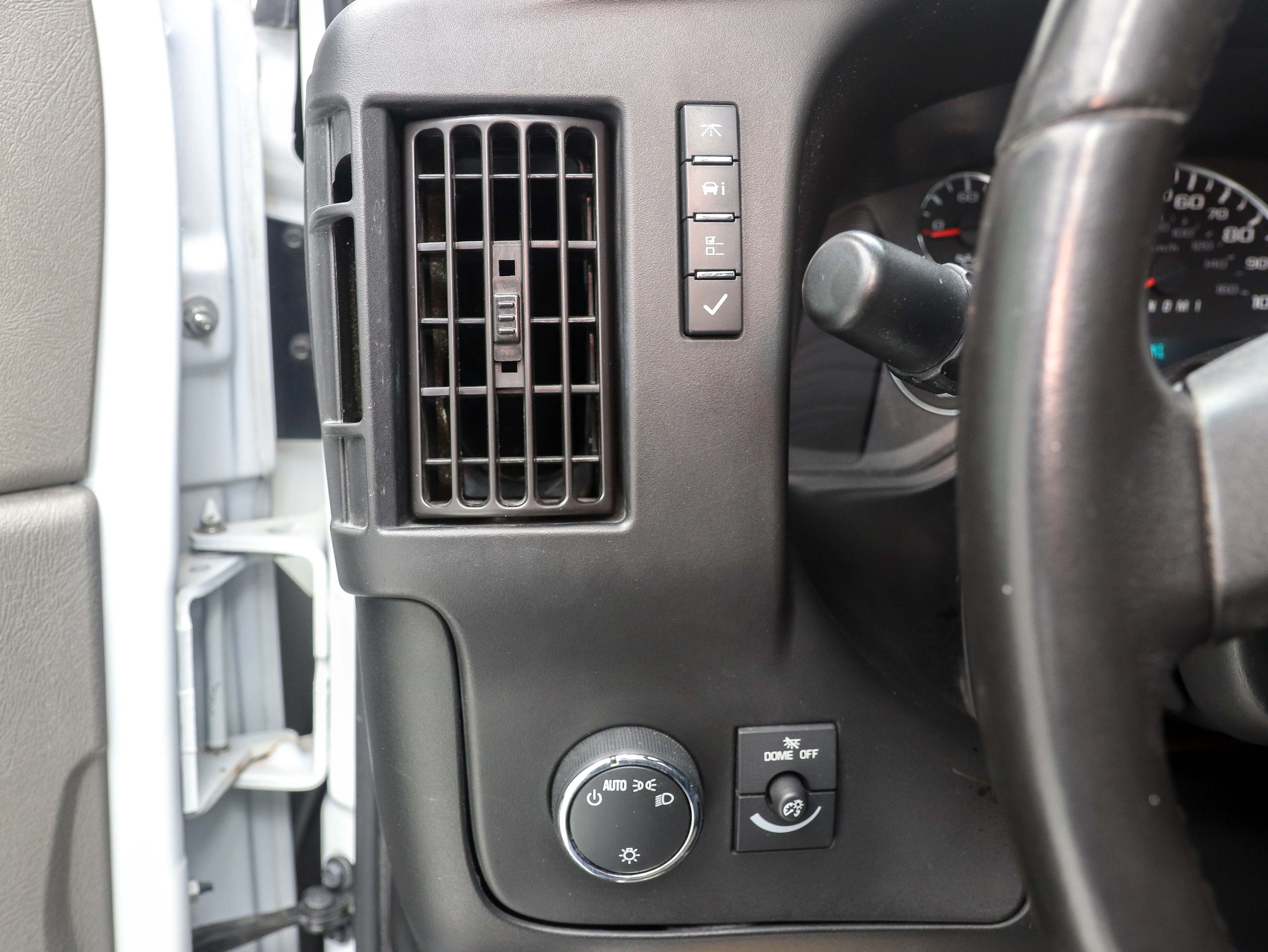 Used 2021 Chevrolet Express 3500 LS RWD image 23