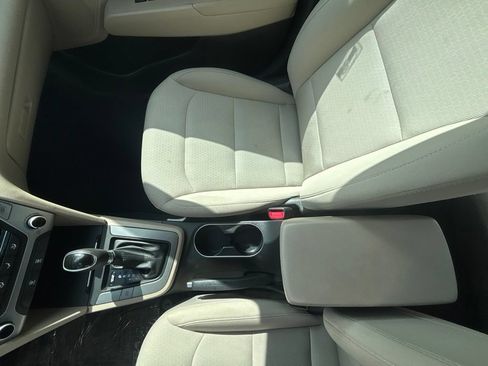 Used 2017 Hyundai Elantra SE FWD image 15