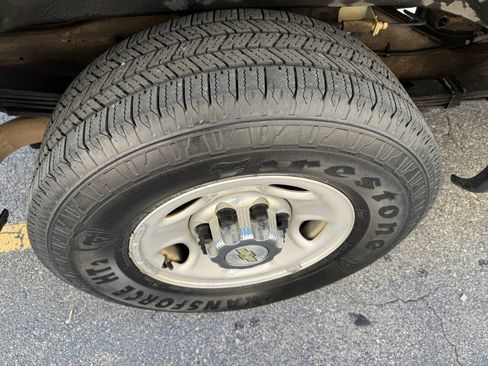 Used 2016 Chevrolet Express 3500 LT w/ LT Preferred Equipment Group image 23