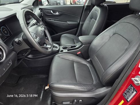 Certified 2022 Hyundai Kona Limited FWD image 14