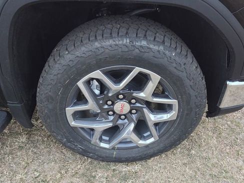 Used 2026 GMC Sierra 1500 SLT w/ SLT Premium Plus Package AWD/4WD image 16