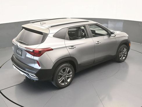 Used 2021 Kia Seltos S FWD image 45