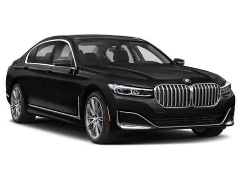 Used 2020 BMW 740i w/ Premium Package image 9