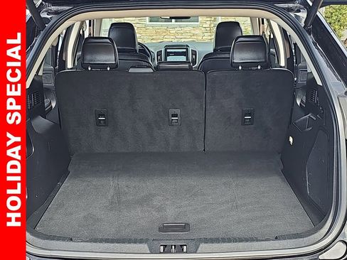 Used 2023 Ford Edge Titanium image 12