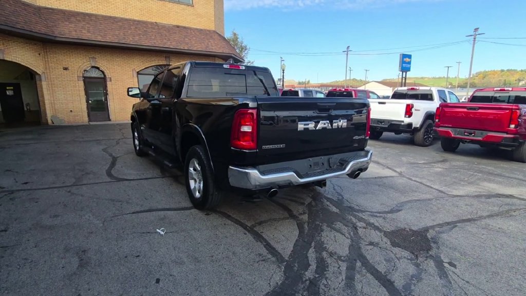 Used 2025 RAM 1500 Big Horn AWD/4WD image 8