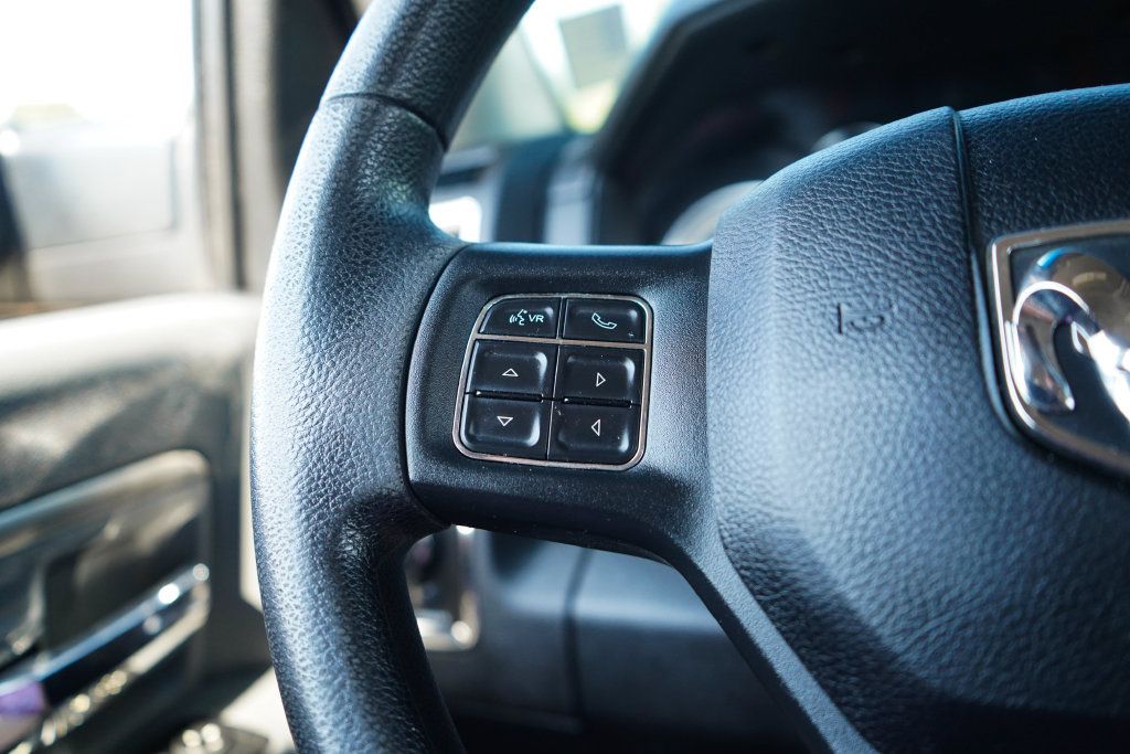 Used 2017 RAM 3500 Laramie AWD/4WD image 29