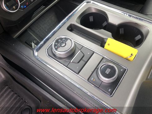 Used 2020 Ford Expedition Max XLT w/ Equipment Group 202A image 14