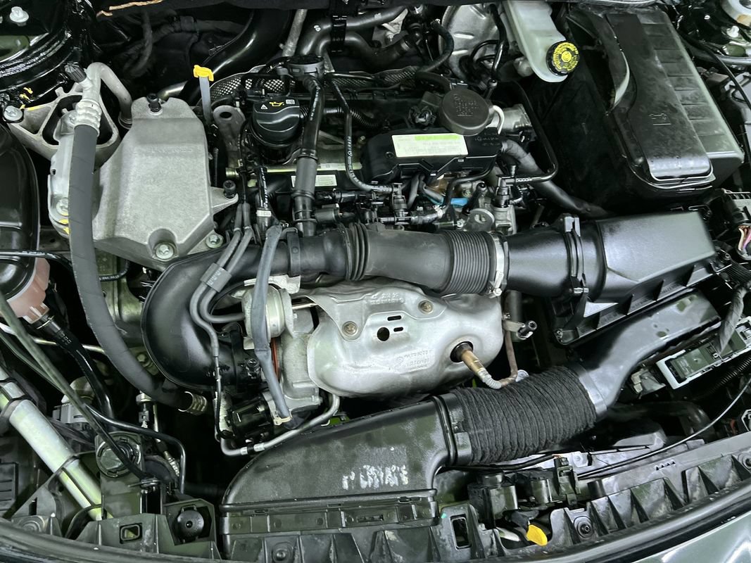 Used 2018 Mercedes-Benz CLA 250 4MATIC image 28