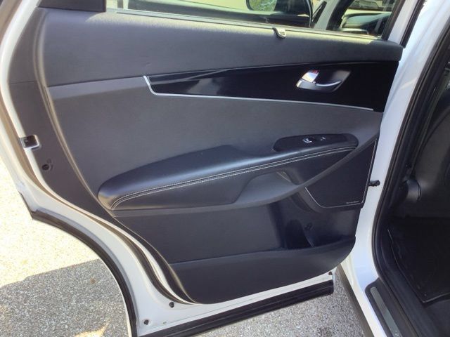 Used 2019 Kia Sorento SX FWD image 12