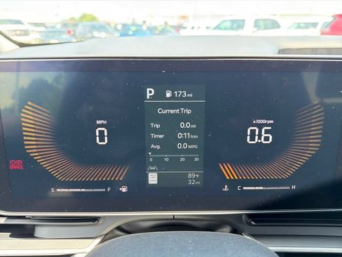 New 2026 Kia Carnival LX FWD image 11