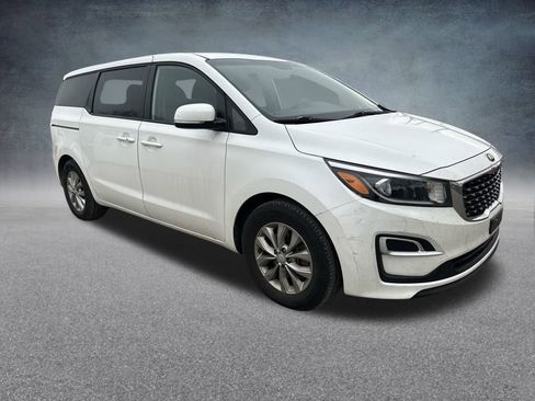Used 2020 Kia Sedona LX image 6
