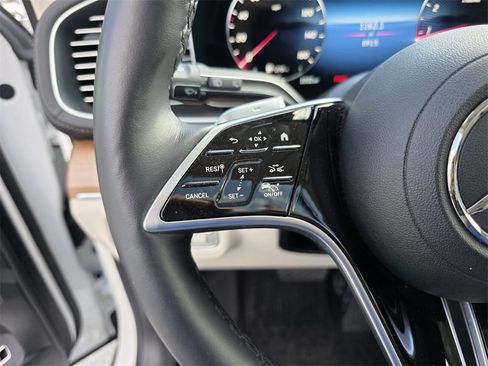 Used 2025 Mercedes-Benz GLS 450 4MATIC image 23