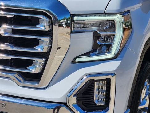 Used 2021 GMC Sierra 1500 SLT AWD/4WD image 10
