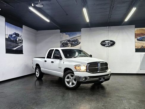 Used 2008 Dodge Ram 1500 Truck SLT w/ Popular Equipment Group image 2