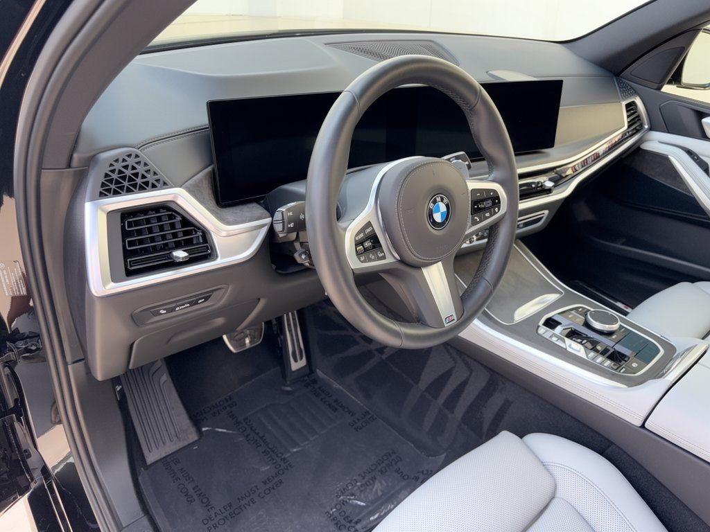 Certified 2025 BMW X5 sDrive40i w/ M Sport Package RWD image 4