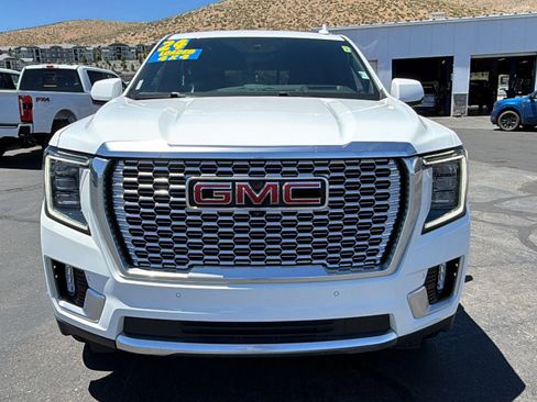Used 2024 GMC Yukon Denali w/ Advanced Technology Package AWD/4WD image 8