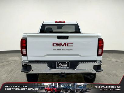 New 2025 GMC Sierra 2500 Pro w/ Convenience Package