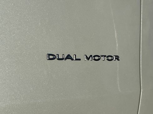 Used 2026 Tesla Model Y AWD image 27