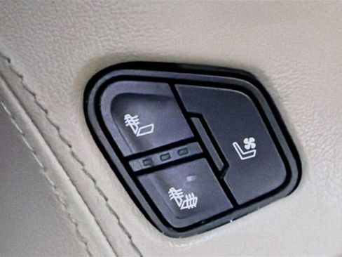 Used 2019 GMC Yukon Denali w/ Denali Ultimate Package image 25