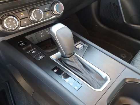 Used 2025 Nissan Kicks SV image 18