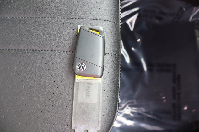 Used 2022 Volkswagen Tiguan SE R-Line FWD image 52