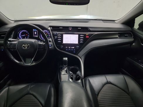 Used 2019 Toyota Camry SE w/ Convenience Package image 15