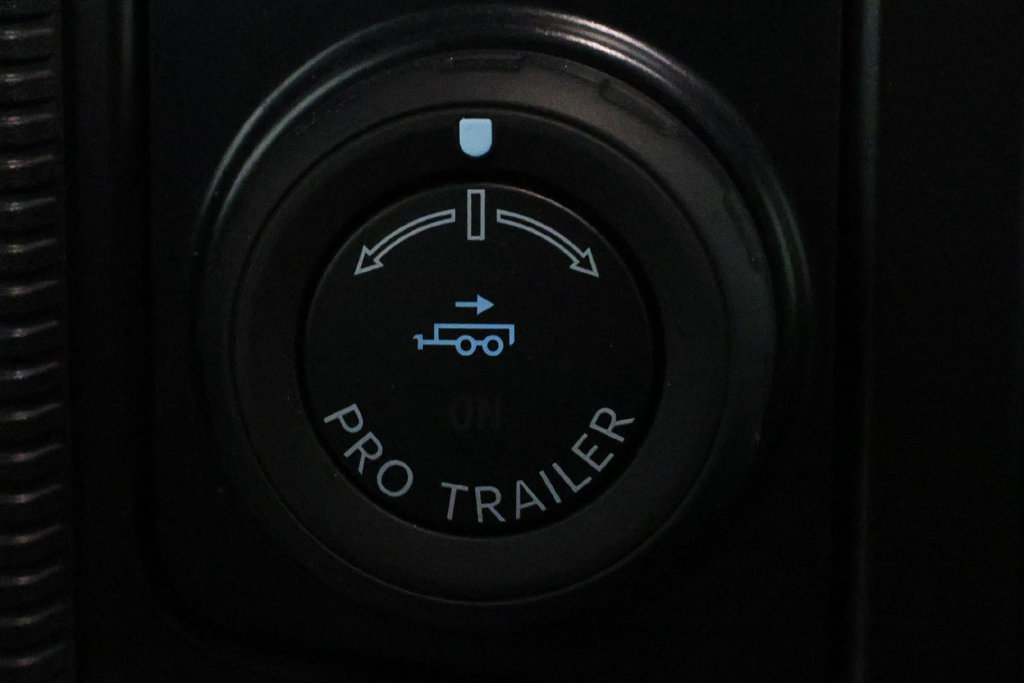 Used 2026 Ford F150 Raptor AWD/4WD image 25