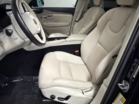 Used 2023 Volvo XC90 B6 Plus AWD/4WD image 24