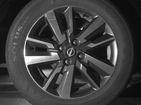 Used 2025 Nissan Versa SV image 15