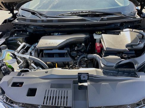 Used 2021 Nissan Rogue Sport SL w/ Premium Package image 31