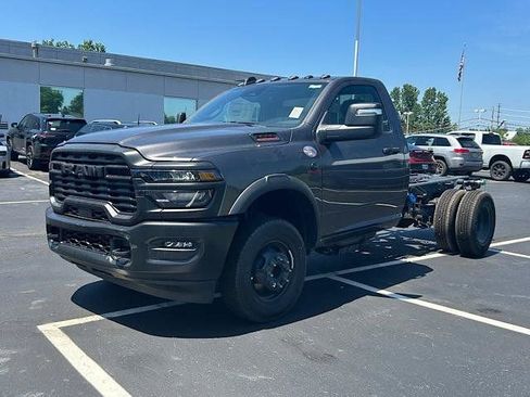 New 2025 RAM 3500 Tradesman image 4