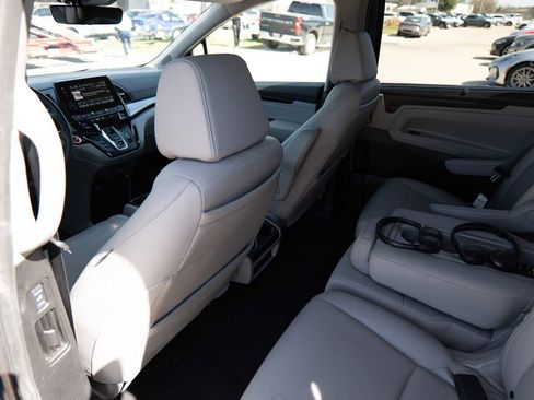 Used 2020 Honda Odyssey Elite image 23