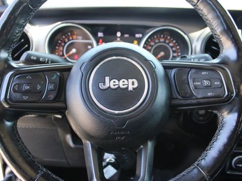 Used 2022 Jeep Wrangler Unlimited Sport AWD/4WD image 16