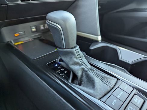 Certified 2026 Toyota Camry SE w/ Convenience Package image 13