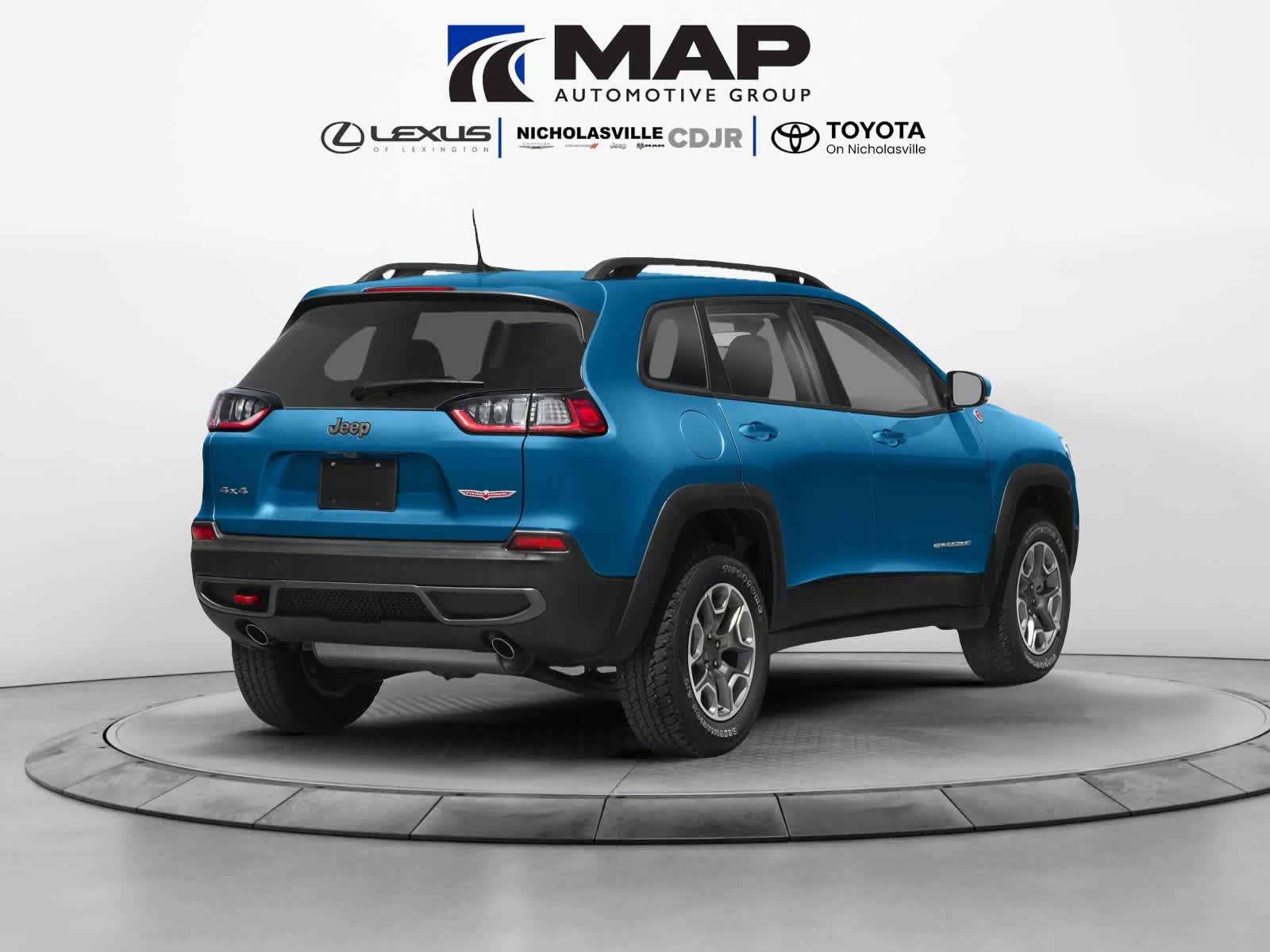 Used 2020 Jeep Cherokee Trailhawk w/ Cold Weather Group AWD/4WD image 2