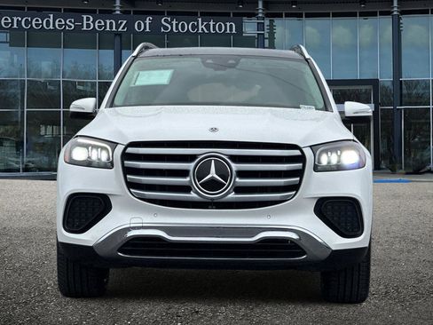 Certified 2024 Mercedes-Benz GLS 450 4MATIC image 9