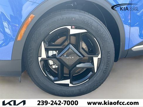 New 2026 Kia Sportage EX w/ EX Panorama Roof Package FWD image 37