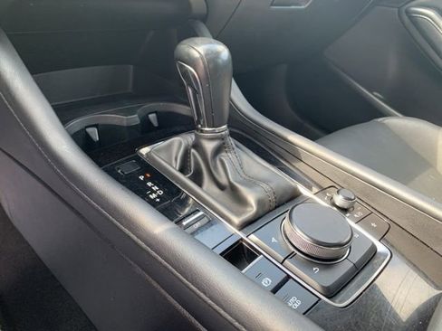 Used 2022 MAZDA MAZDA3 s image 25