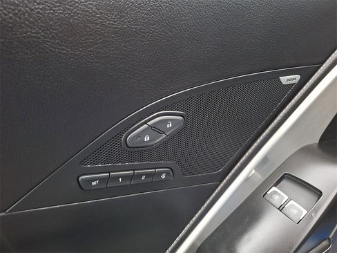 Used 2015 Chevrolet Corvette Stingray Coupe w/ 3LT Preferred Equipment Group image 27