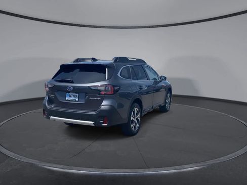 Used 2022 Subaru Outback Limited AWD/4WD image 9