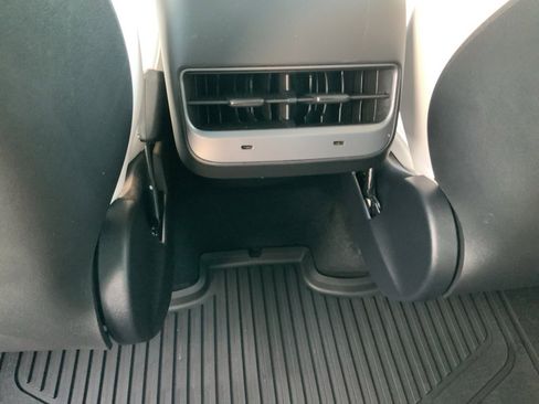 Used 2024 Tesla Model Y Long Range image 20