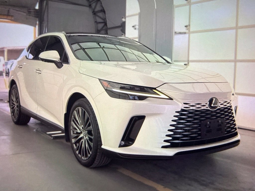 Used 2024 Lexus RX 350 w/ Convenience Package AWD/4WD image 4