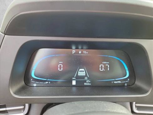 Used 2026 Hyundai Elantra SE FWD image 19