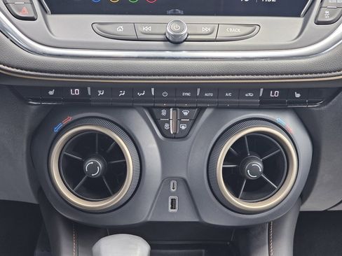 Used 2023 Chevrolet Blazer Premier image 36