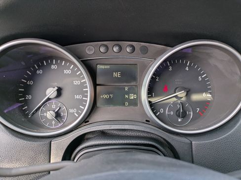 Used 2010 Mercedes-Benz ML 350 2WD image 29